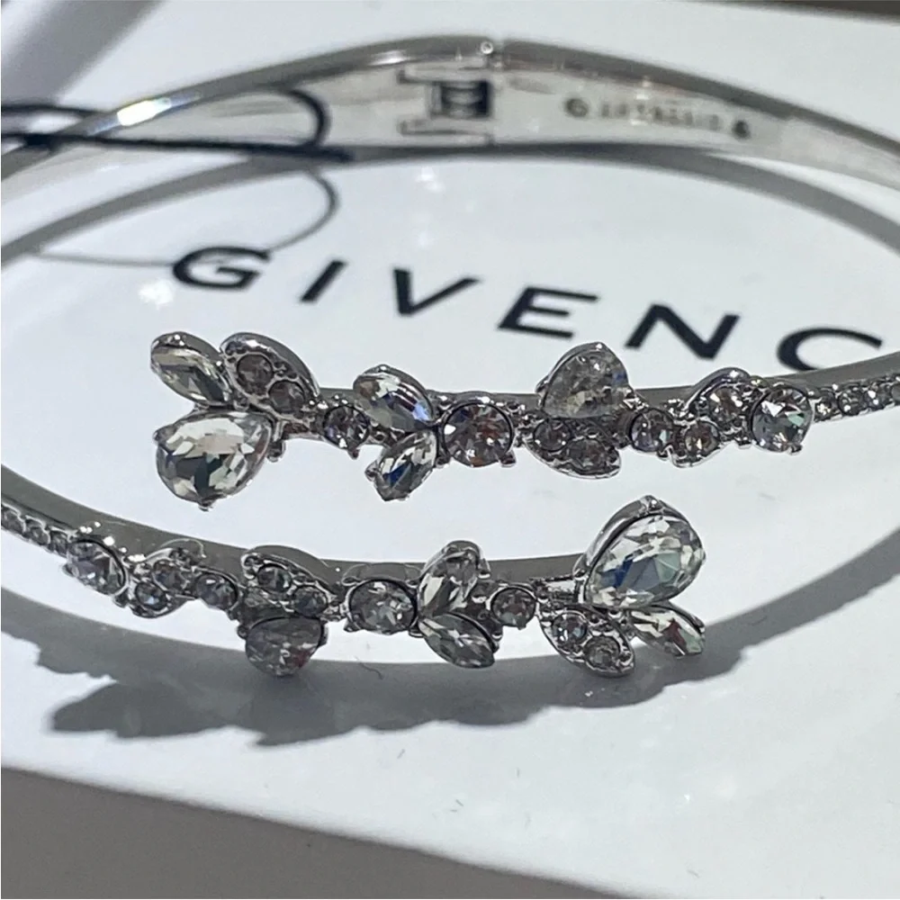 Givenchy silver dangle - Picture 10 of 10